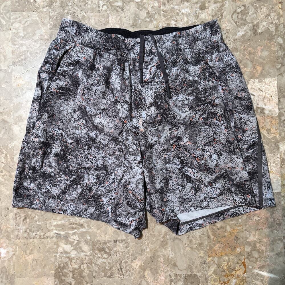 Lululemon Shorts Mens Small Pace Breaker 5” Lined Gym Running M7B84S